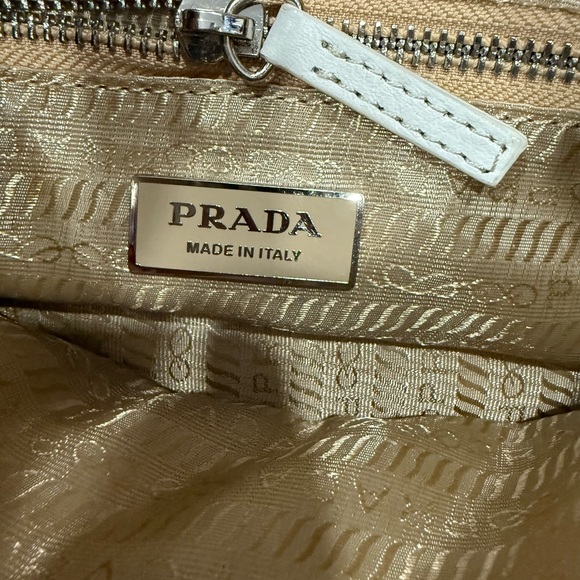Prada White Vitello Daino Leather Shoulder Bag - Picture 9 of 10